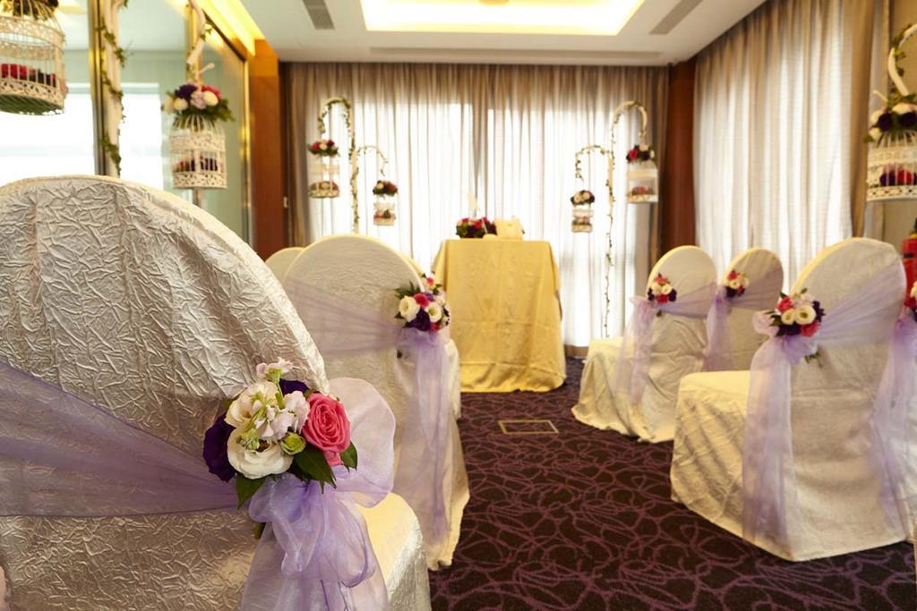 Aqueen Hotel Paya Lebar Сингапур Экстерьер фото