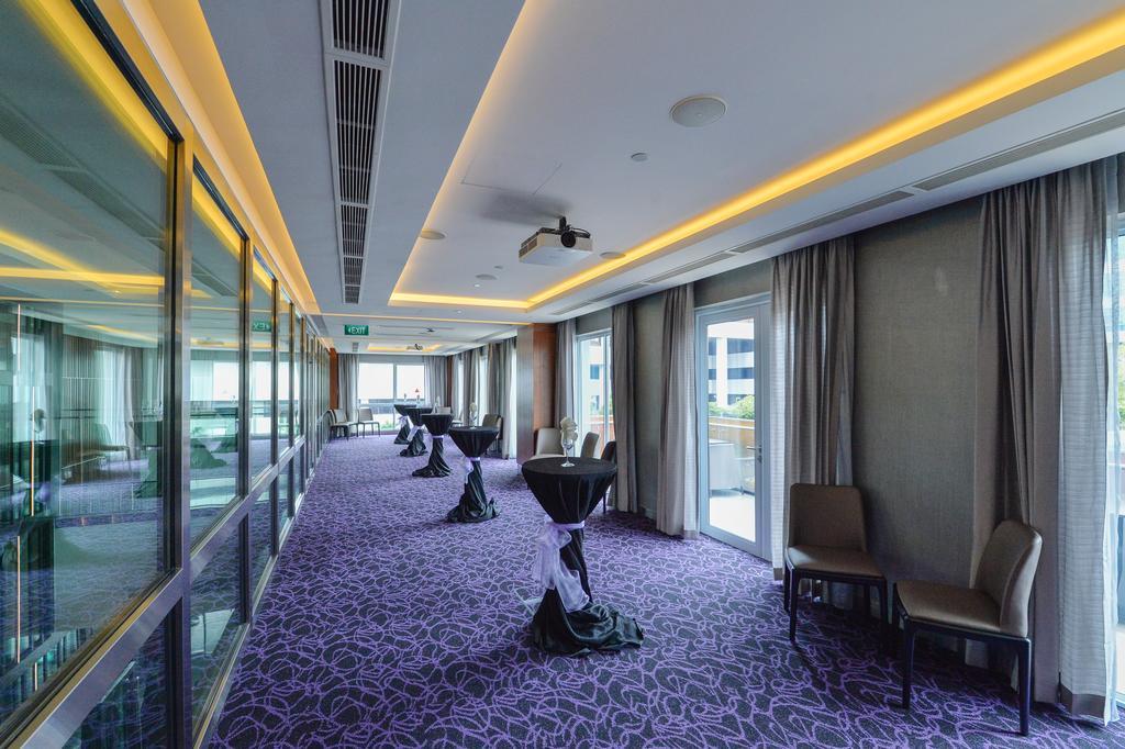 Aqueen Hotel Paya Lebar Сингапур Экстерьер фото