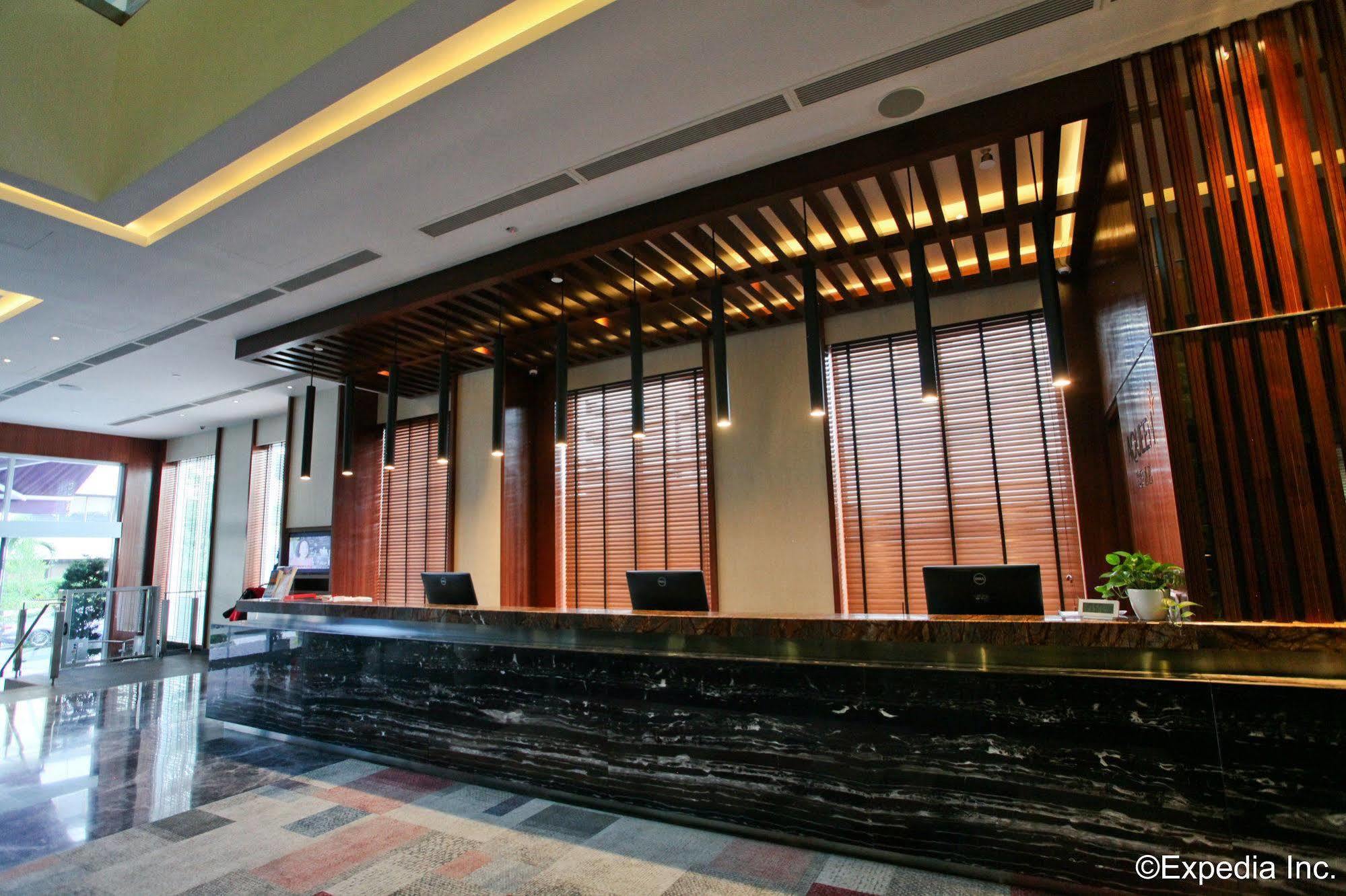Aqueen Hotel Paya Lebar Сингапур Экстерьер фото